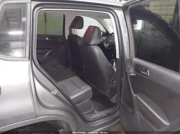 WVGBV7AX8GW554386 2016 VOLKSWAGEN TIGUAN - Image 8