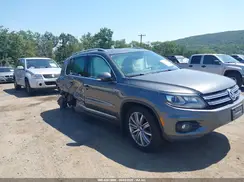 WVGBV7AX8GW557868 2016 VOLKSWAGEN TIGUAN