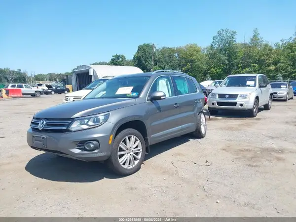 WVGBV7AX8GW557868 2016 VOLKSWAGEN TIGUAN - Image 2