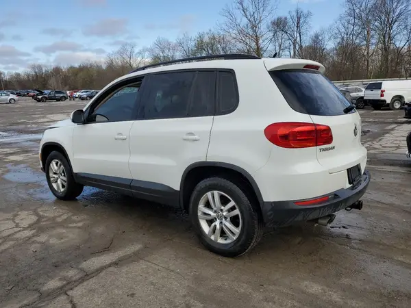 WVGBV7AX8GW557949 2016 VOLKSWAGEN TIGUAN - Image 2