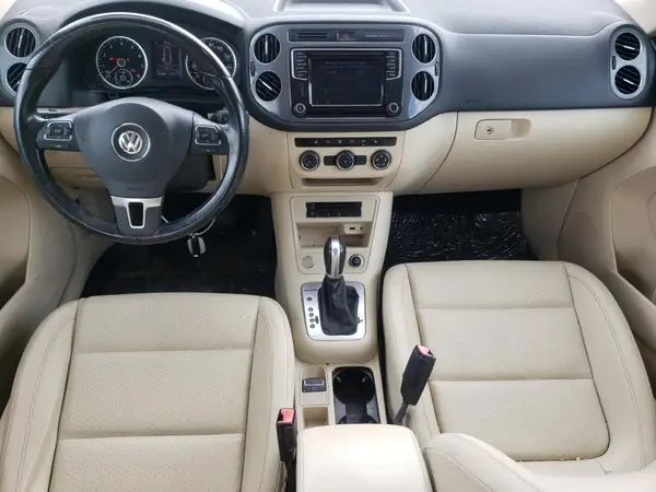 WVGBV7AX8GW576047 2016 VOLKSWAGEN TIGUAN - Image 8