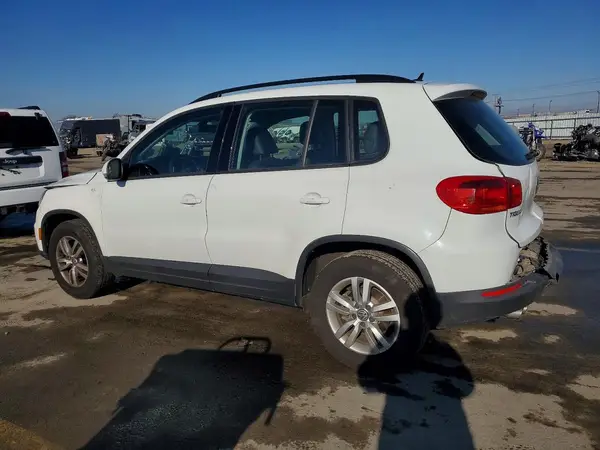 WVGBV7AX8GW590739 2016 VOLKSWAGEN TIGUAN - Image 2