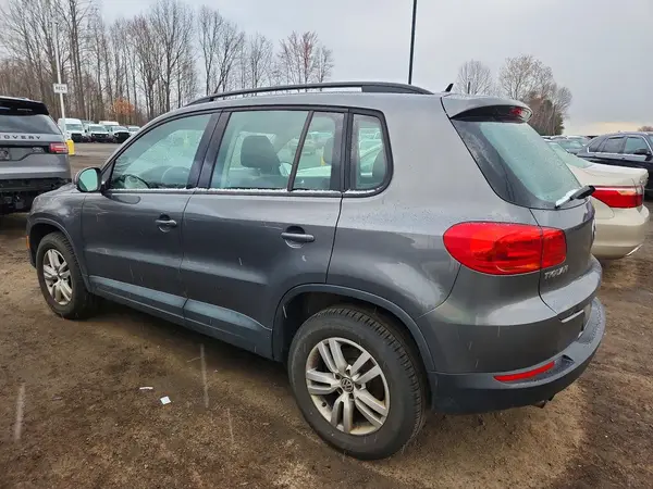 WVGBV7AX8GW598677 2016 VOLKSWAGEN TIGUAN - Image 2