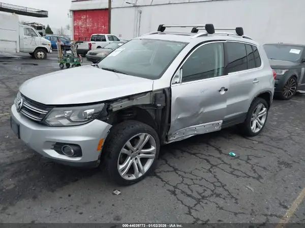 WVGBV7AX8GW617132 2016 VOLKSWAGEN TIGUAN - Image 2
