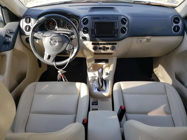 WVGBV7AX8HK012214 2017 VOLKSWAGEN TIGUAN - Image 8