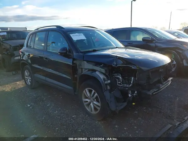 WVGBV7AX8HK033080 2017 VOLKSWAGEN TIGUAN - Image 1