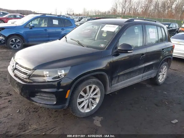 WVGBV7AX8HK043253 2017 VOLKSWAGEN TIGUAN - Image 2