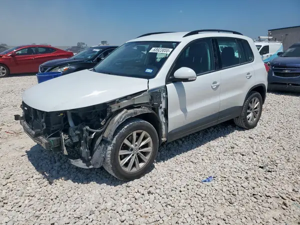 WVGBV7AX8HK043723 2017 VOLKSWAGEN TIGUAN - Image 1