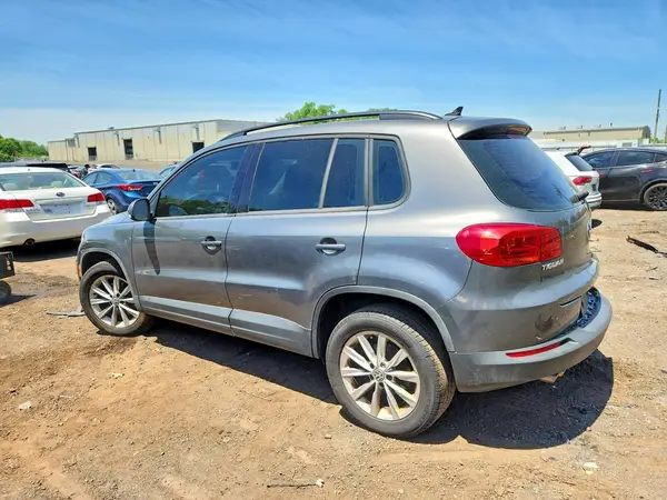 WVGBV7AX8HK044354 2017 VOLKSWAGEN TIGUAN - Image 2