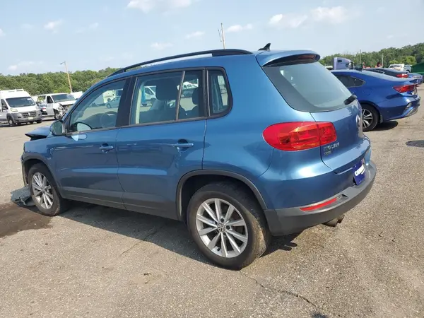 WVGBV7AX8HK044631 2017 VOLKSWAGEN TIGUAN - Image 2