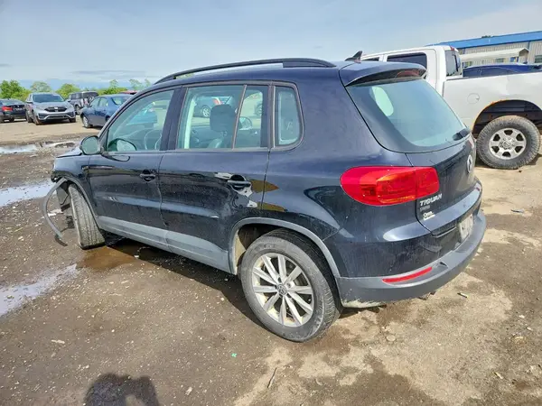 WVGBV7AX8HK044788 2017 VOLKSWAGEN TIGUAN - Image 2