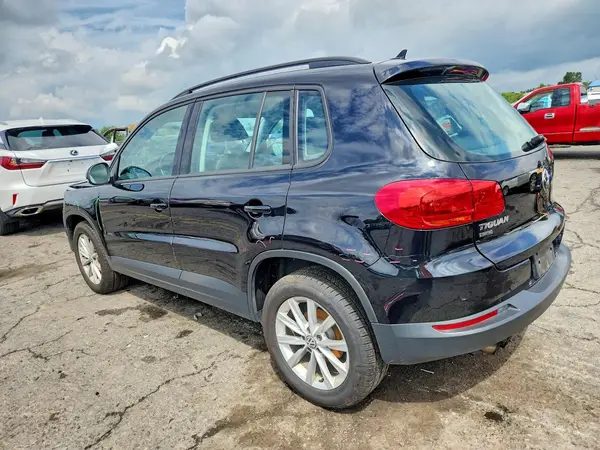 WVGBV7AX8HK047013 2017 VOLKSWAGEN TIGUAN - Image 2