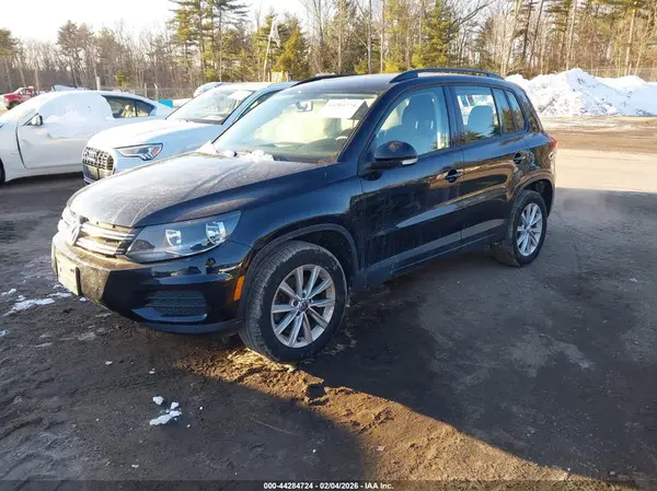 WVGBV7AX8HK049196 2017 VOLKSWAGEN TIGUAN - Image 2