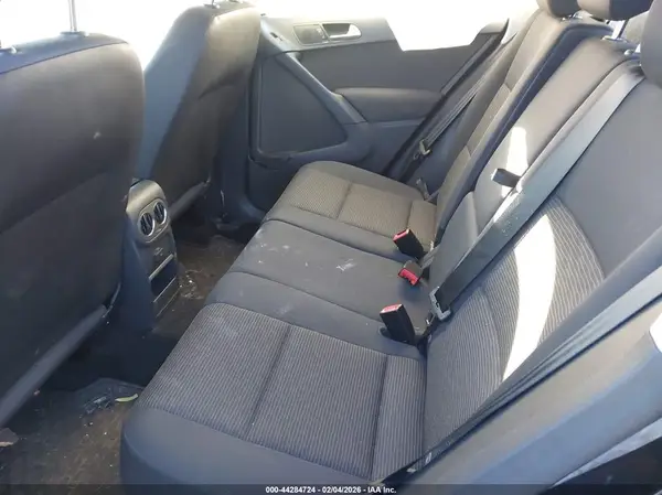 WVGBV7AX8HK049196 2017 VOLKSWAGEN TIGUAN - Image 8