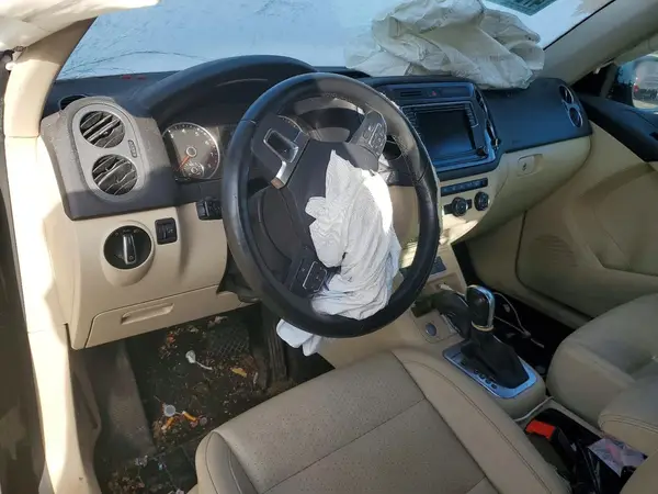 WVGBV7AX8HW513239 2017 VOLKSWAGEN TIGUAN - Image 8