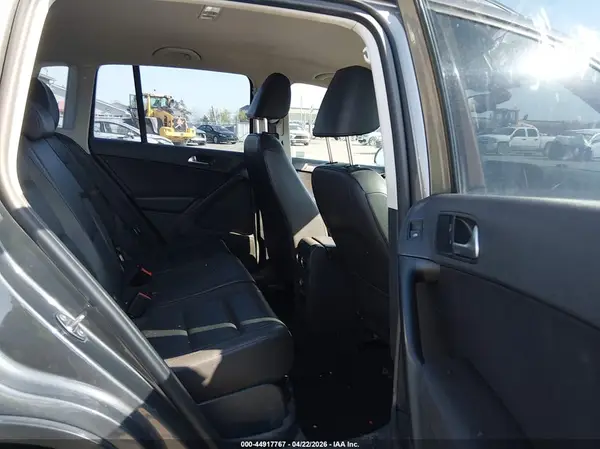 WVGBV7AX9GW003108 2016 VOLKSWAGEN TIGUAN - Image 8