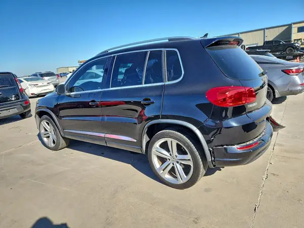 WVGBV7AX9GW014822 2016 VOLKSWAGEN TIGUAN - Image 2