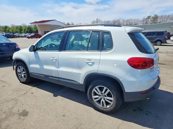 WVGBV7AX9GW018918 2016 VOLKSWAGEN TIGUAN - Image 2