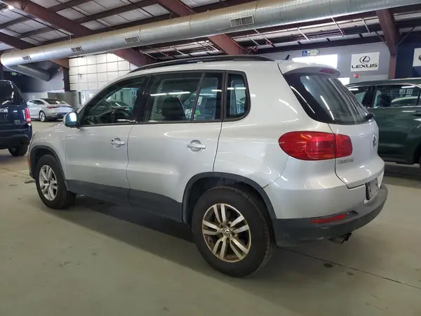 WVGBV7AX9GW035475 2016 VOLKSWAGEN TIGUAN - Image 2