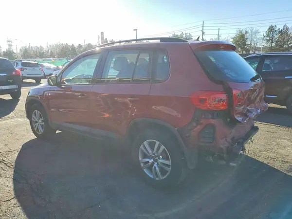 WVGBV7AX9GW073398 2016 VOLKSWAGEN TIGUAN - Image 2