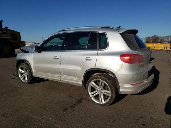 WVGBV7AX9GW082750 2016 VOLKSWAGEN TIGUAN - Image 2