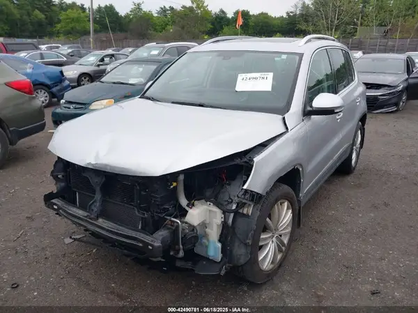 WVGBV7AX9GW523888 2016 VOLKSWAGEN TIGUAN - Image 2