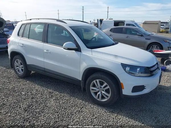 WVGBV7AX9GW533644 2016 VOLKSWAGEN TIGUAN - Image 1