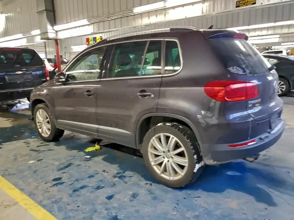 WVGBV7AX9GW534082 2016 VOLKSWAGEN TIGUAN - Image 2
