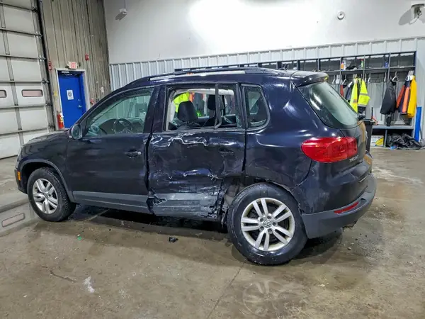 WVGBV7AX9GW542277 2016 VOLKSWAGEN TIGUAN - Image 2