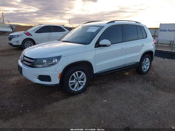WVGBV7AX9GW546054 2016 VOLKSWAGEN TIGUAN - Image 2