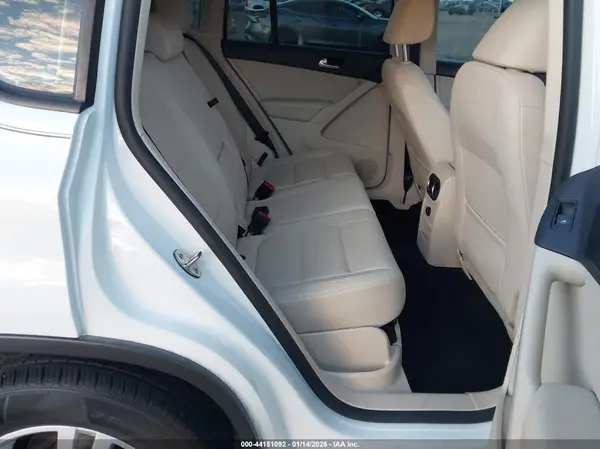 WVGBV7AX9GW546054 2016 VOLKSWAGEN TIGUAN - Image 8