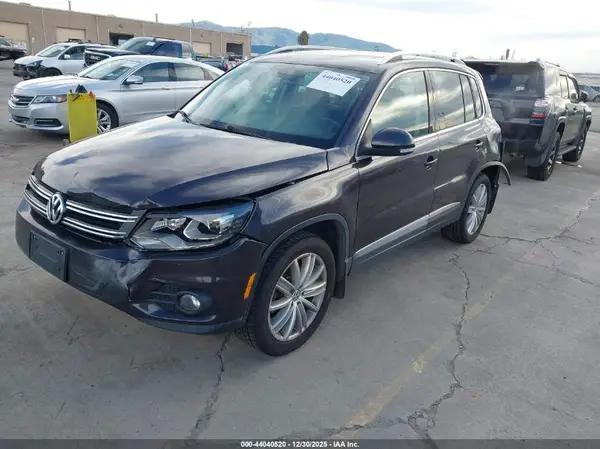 WVGBV7AX9GW554817 2016 VOLKSWAGEN TIGUAN - Image 2