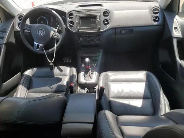 WVGBV7AX9GW575103 2016 VOLKSWAGEN TIGUAN - Image 8