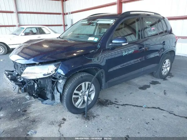 WVGBV7AX9GW584433 2016 VOLKSWAGEN TIGUAN - Image 2