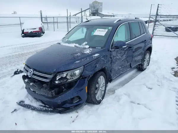 WVGBV7AX9GW586182 2016 VOLKSWAGEN TIGUAN - Image 2