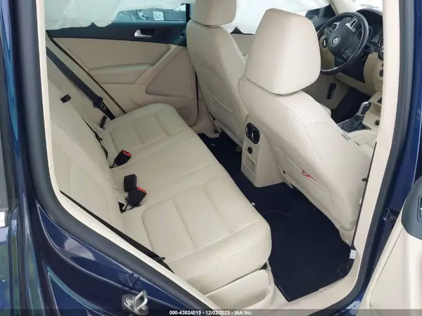 WVGBV7AX9GW586182 2016 VOLKSWAGEN TIGUAN - Image 8
