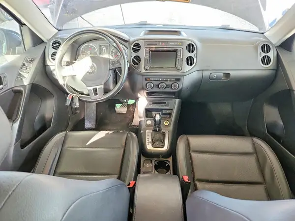 WVGBV7AX9GW586215 2016 VOLKSWAGEN TIGUAN - Image 8