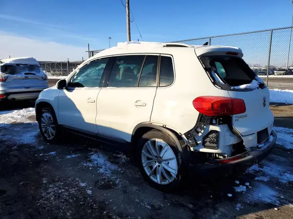WVGBV7AX9GW586358 2016 VOLKSWAGEN TIGUAN - Image 2