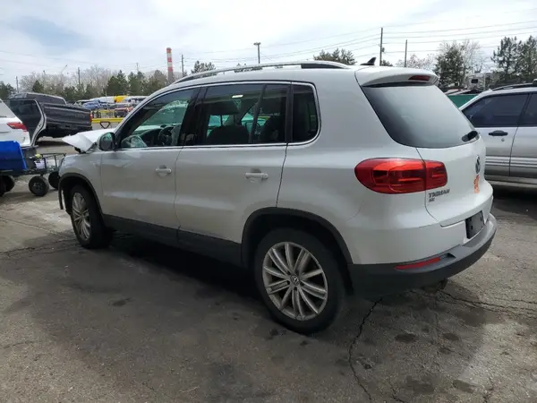 WVGBV7AX9GW586554 2016 VOLKSWAGEN TIGUAN - Image 2