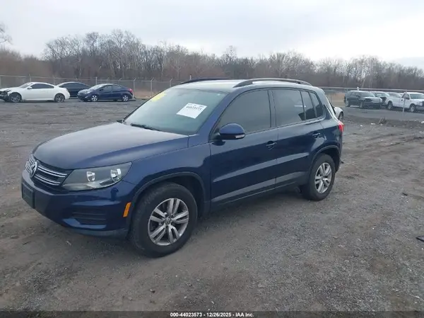 WVGBV7AX9GW610187 2016 VOLKSWAGEN TIGUAN - Image 2