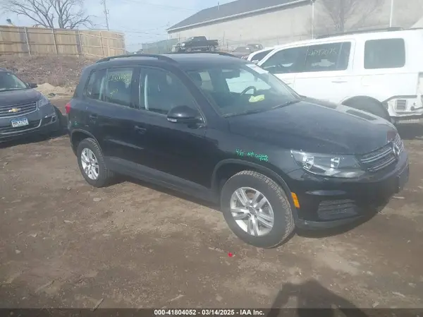 WVGBV7AX9HK018085 2017 VOLKSWAGEN TIGUAN - Image 1