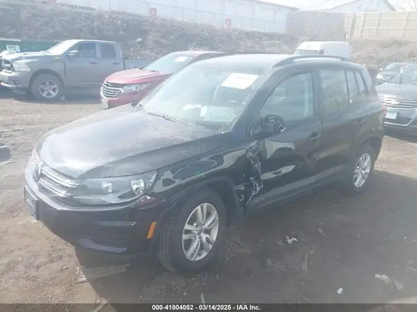 WVGBV7AX9HK018085 2017 VOLKSWAGEN TIGUAN - Image 2
