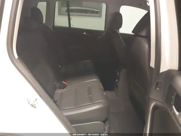 WVGBV7AX9HK021908 2017 VOLKSWAGEN TIGUAN - Image 8