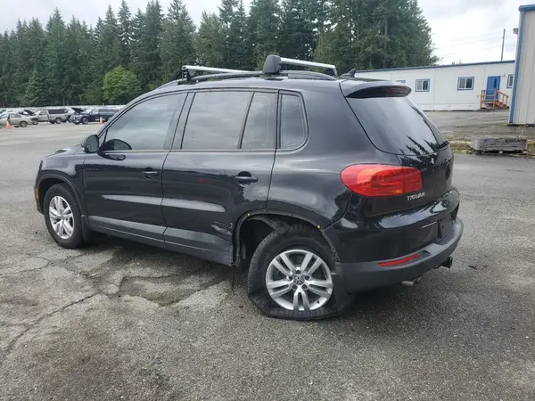 WVGBV7AX9HK024582 2017 VOLKSWAGEN TIGUAN - Image 2