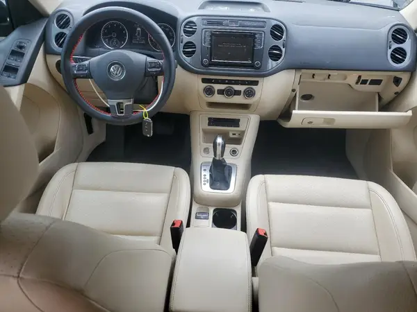 WVGBV7AX9HK024582 2017 VOLKSWAGEN TIGUAN - Image 8