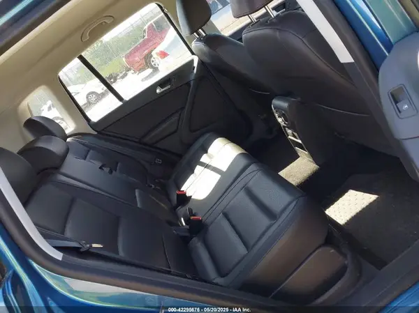 WVGBV7AX9HK028177 2017 VOLKSWAGEN TIGUAN - Image 8