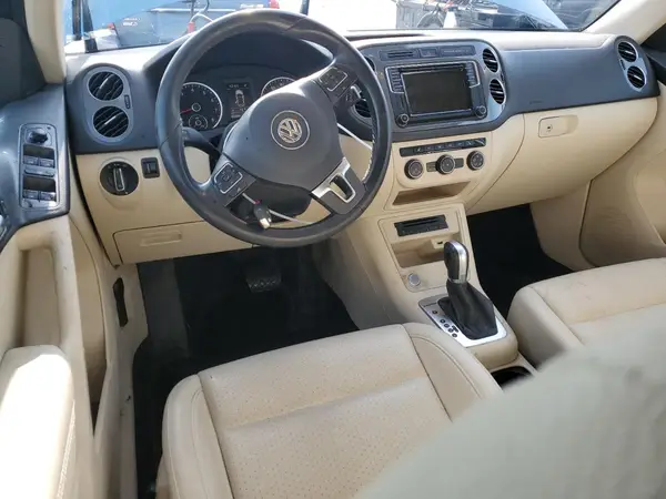 WVGBV7AX9HK032665 2017 VOLKSWAGEN TIGUAN - Image 8