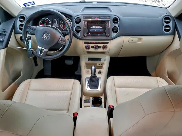 WVGBV7AX9HK039308 2017 VOLKSWAGEN TIGUAN - Image 8