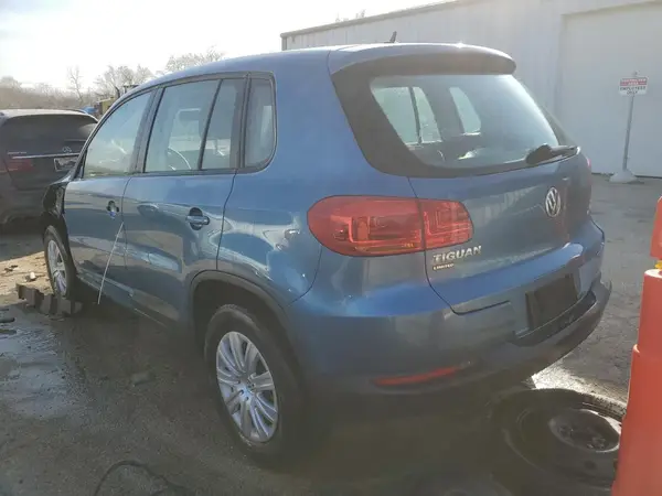 WVGBV7AX9HK043214 2017 VOLKSWAGEN TIGUAN - Image 2