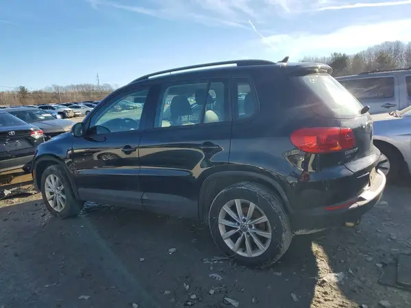 WVGBV7AX9HK044380 2017 VOLKSWAGEN TIGUAN - Image 2